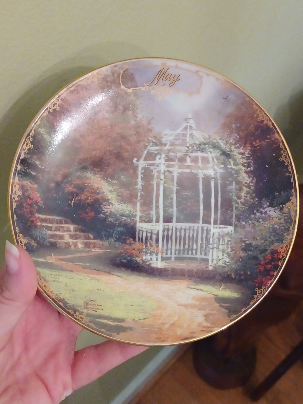 Thomas Kinkade Simpler Times Collector Plate May Lilac Gazebo